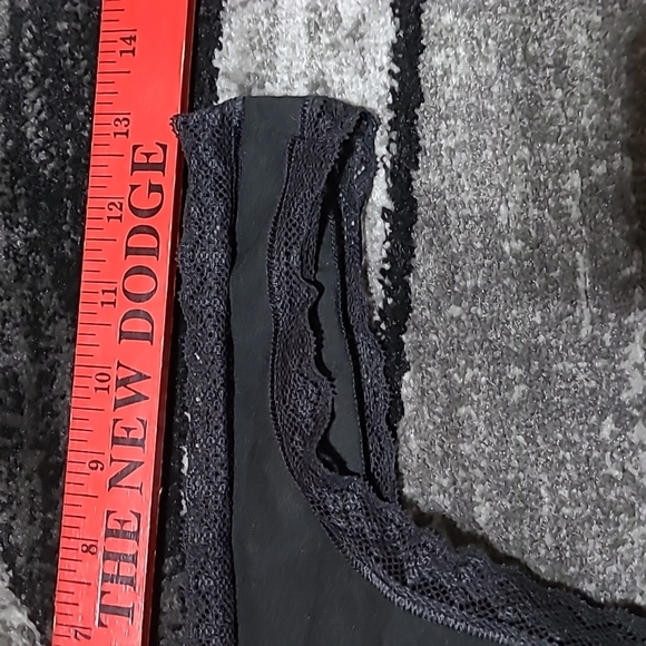 Victoria Secret 2012 LOW-RISE LACE TRIM LEOPARD & BLACK THONGS BUNDLE - Picture 4 of 16